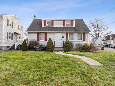 24 Oak St, Avenel, NJ, 07001