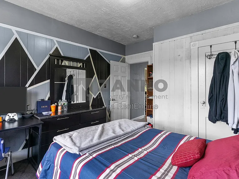 121 Farmington Ave #3 — Photo 12