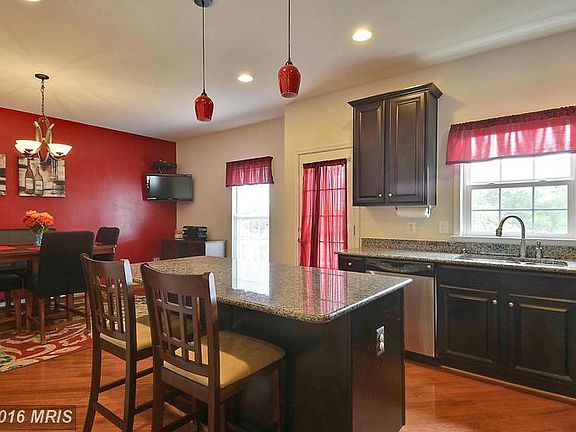3rd image of 42430 Great Heron Sq