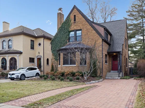 2412 Lawndale Ave, Evanston, IL 60201