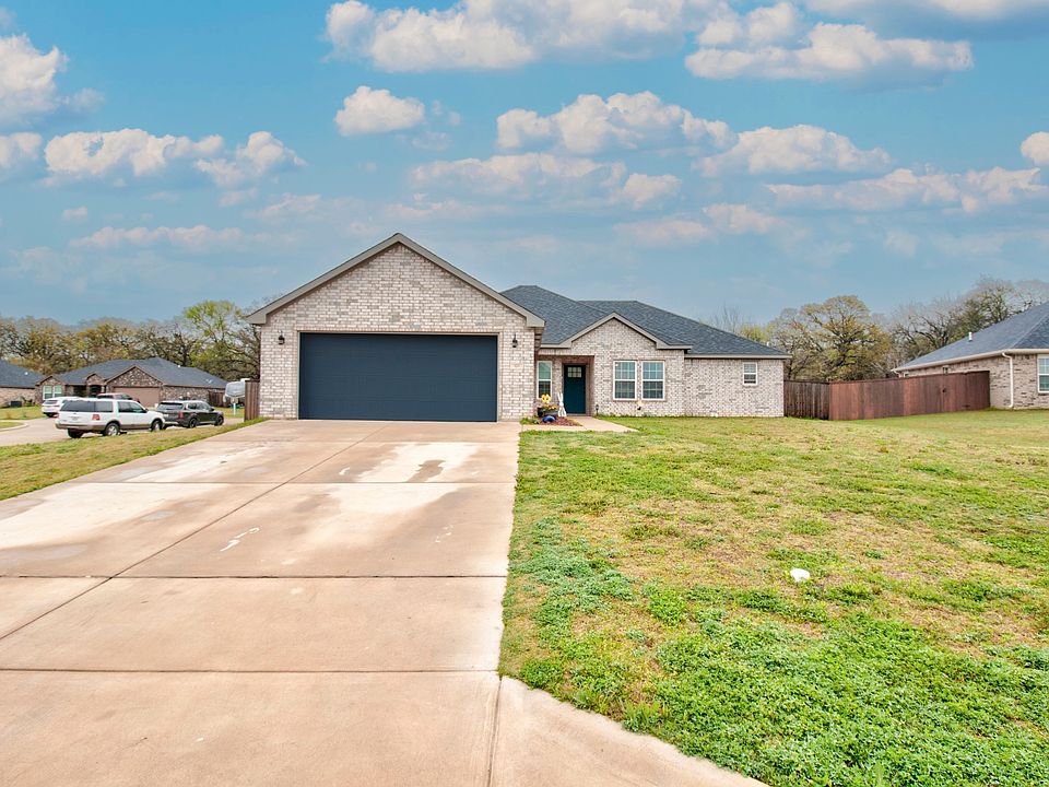 1st image of 121 Texoma Meadows St