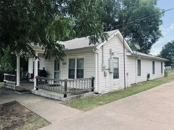 169 Glenn St, Bluff Dale, TX 76433