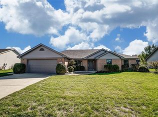7881 Kings Ridge Cir, Fairborn, OH 45324