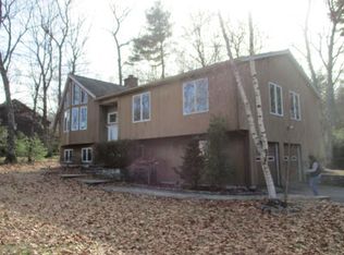 4 Sullivan Blvd, Oxford, MA 01540