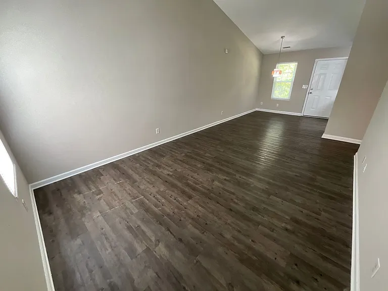 2709 Ingleside Dr — Photo 10