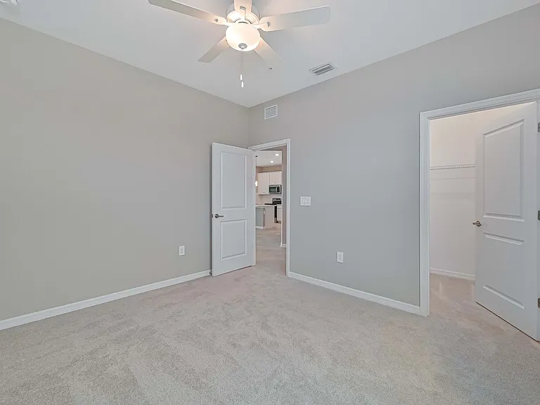 20550 Hazelnut Ct S #1823 — Photo 27