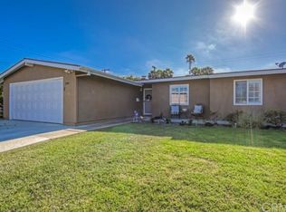 2905 Royal Palm Dr, Costa Mesa, CA 92626