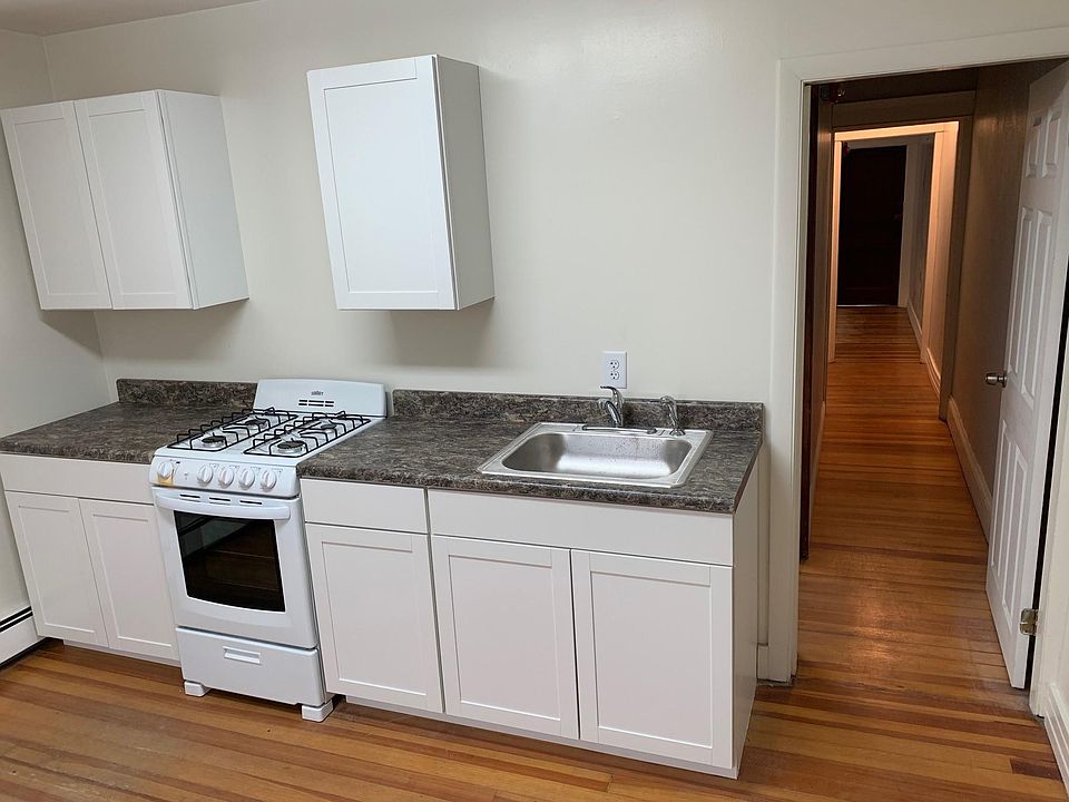 1st image of 700 Reservoir Ave #700B