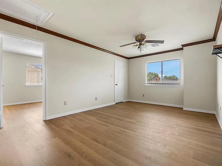 4922 Moss Run Dr — Photo 20