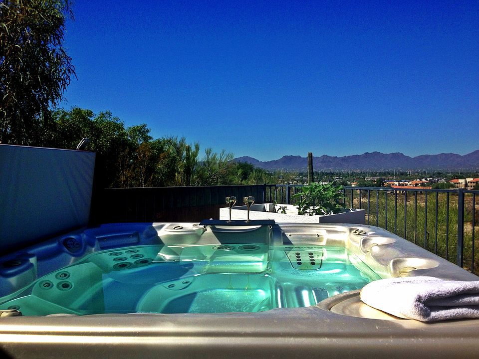 1st image of 5109 N Hillcrest Dr #3