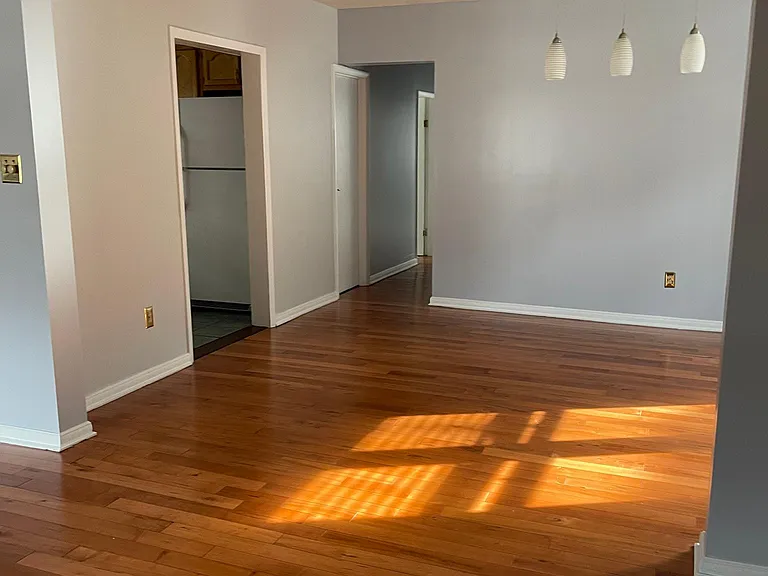 226 E Dorrance St #1 — Photo 3