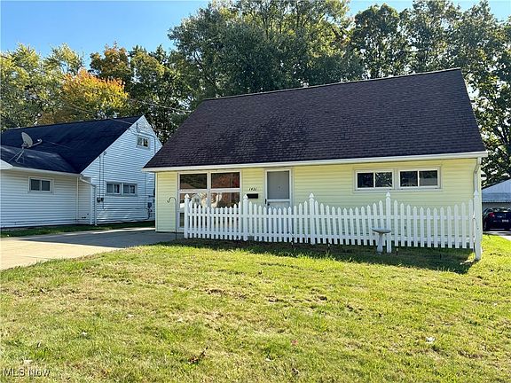 3rd image of 1421 McKinley Ave