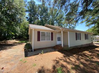 107 Carson Dr, Cowpens, SC 29330
