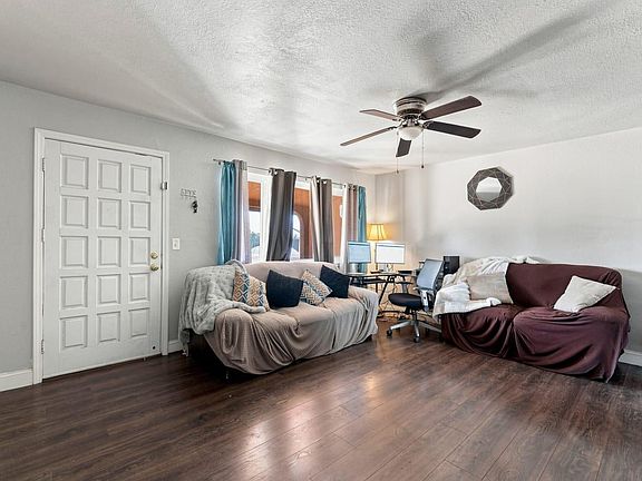 3rd image of 4724 Ardmore Ave