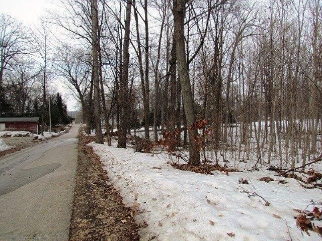 1st image of Wildwood Dr