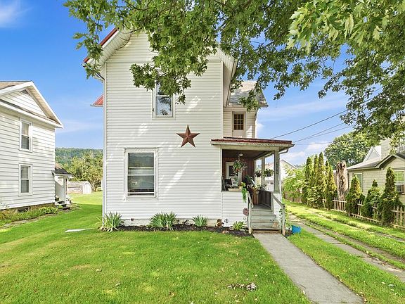 2nd image of 203 2nd St