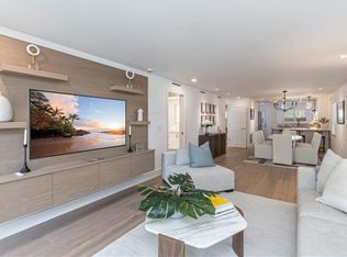 320 14th Ave S #320E, Naples, FL 34102