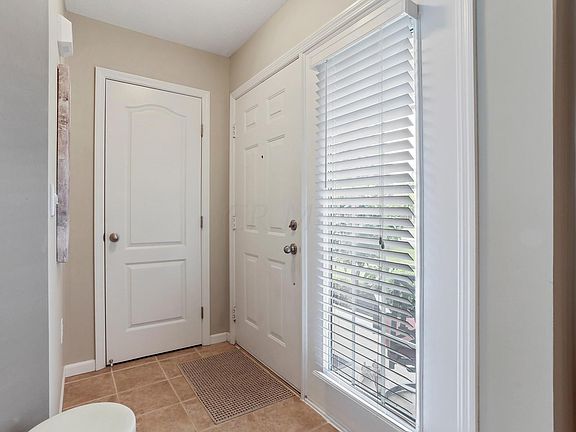 5th image of 7404 Cherry Brook Dr