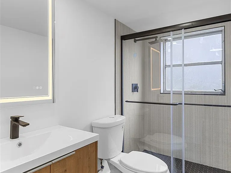 2800 N Palm Aire Dr #310 — Photo 10