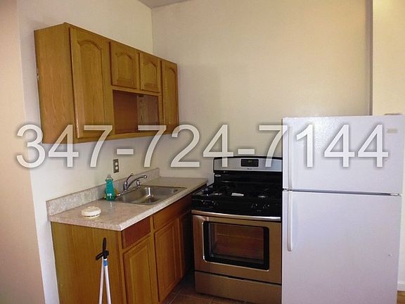3rd image of 515 Lexington Ave #3