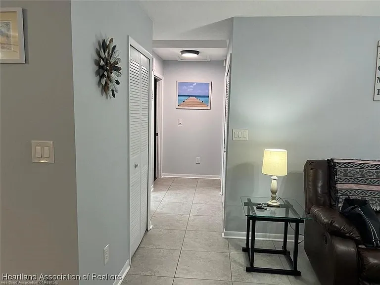 103 Villaway — Photo 7