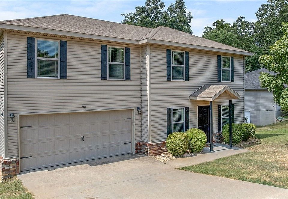 1st image of 75 Melanie Dr