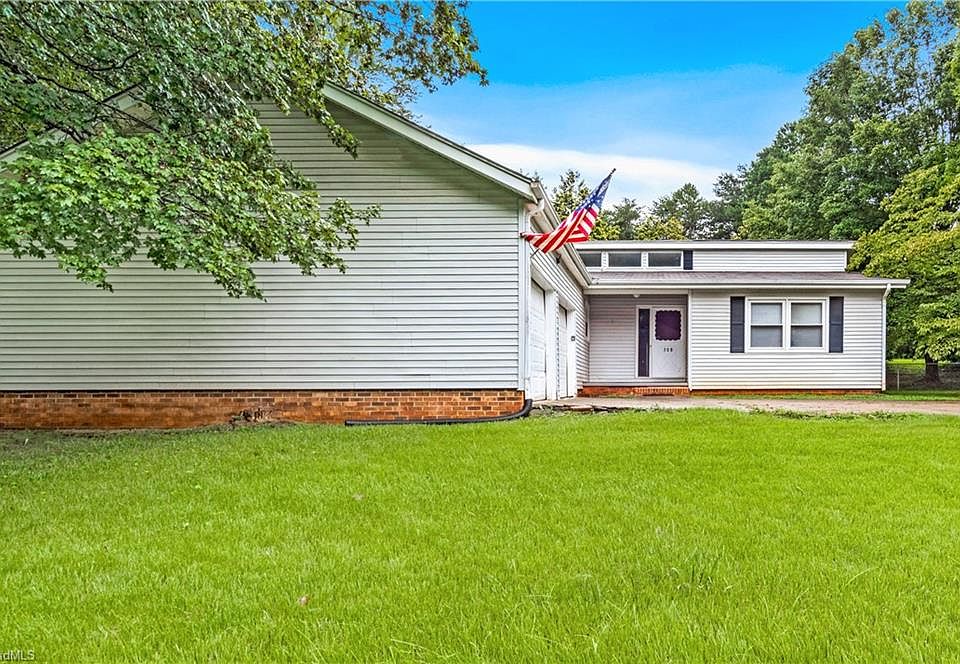 1st image of 308 Pine Valley Dr