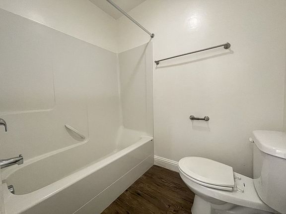 5th image of 3799 Deloy Dr