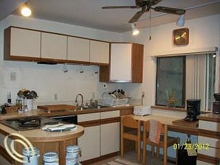 4th image of 5445 Savoy Dr