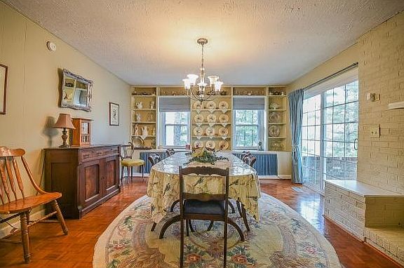 5th image of 108 Shadow Wood Ln