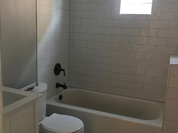 5th image of 206 David St #206