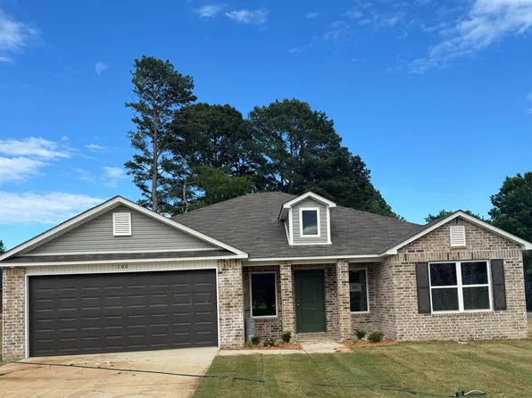 100 James Dr, Beebe, AR 72012