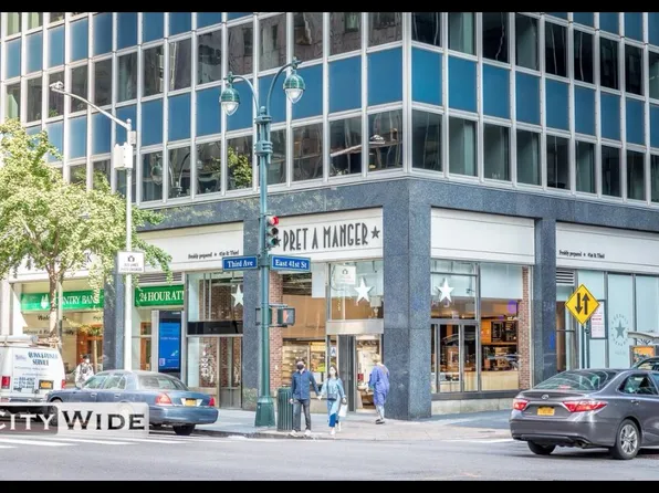 594 Third Avenue image 7 of 7