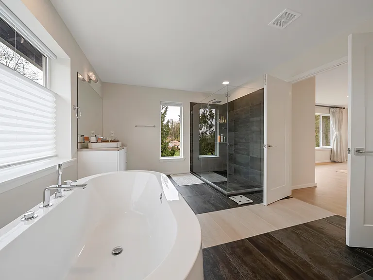 20328 SE 266th St — Photo 22