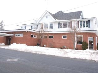 300 W Main St, Waunakee, WI 53597