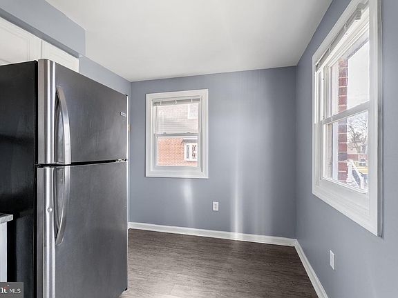5th image of 710 Kingston Rd