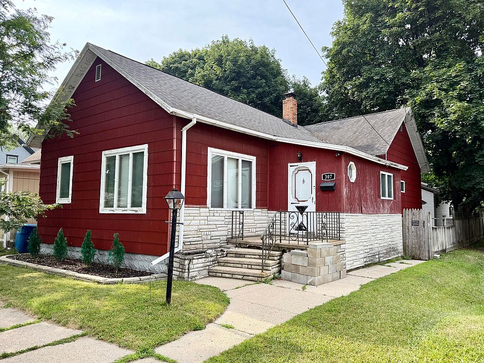 1st image of 307 6th St