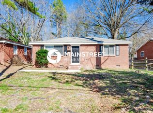 1913 Finchley Dr, Charlotte, NC 28215