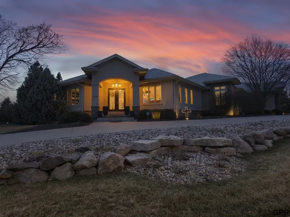 1636 S 186th Cir, Omaha, NE 68130