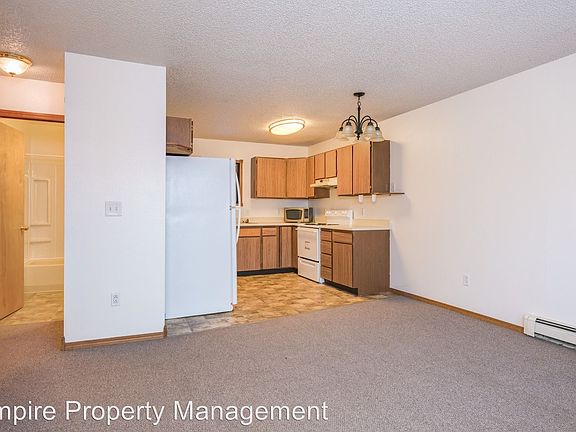 4th image of 927 Stol Dr N APT C