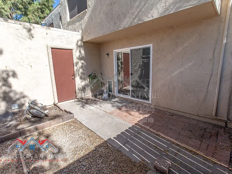 4107 N 81st St — Photo 24