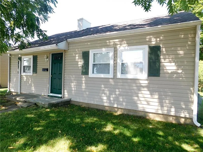 1922 Sloan Ave photo 1