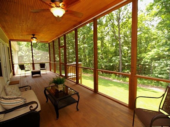 4th image of 4516 Rockwood Dr