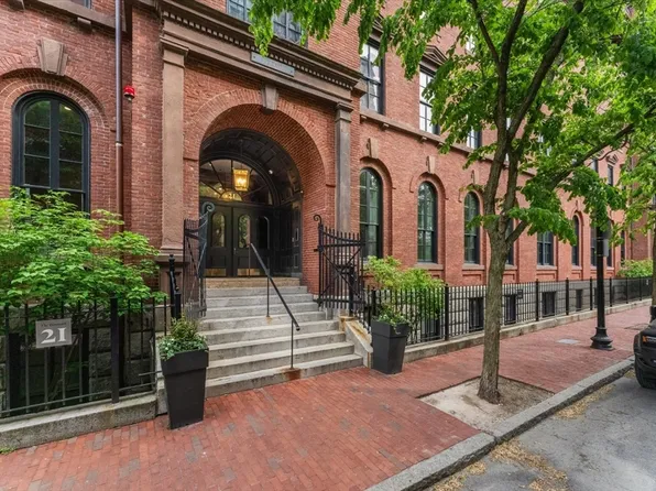 21 Father Francis Gilday St APT 314, Boston, MA 02118