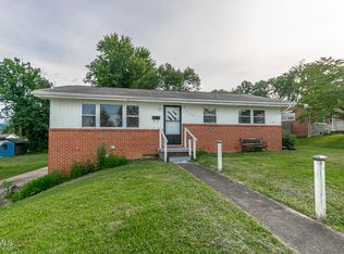 615 Wendover Dr, Johnson City, TN 37604