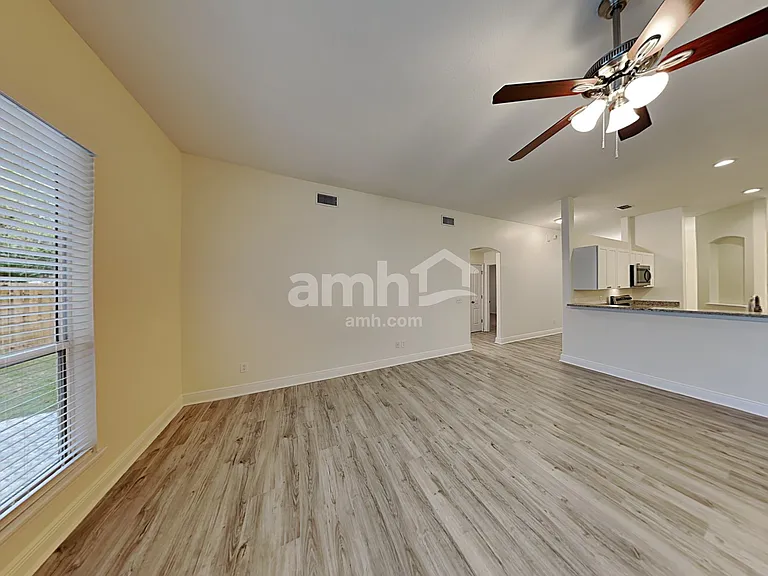 629 Battlegate Ln — Photo 7