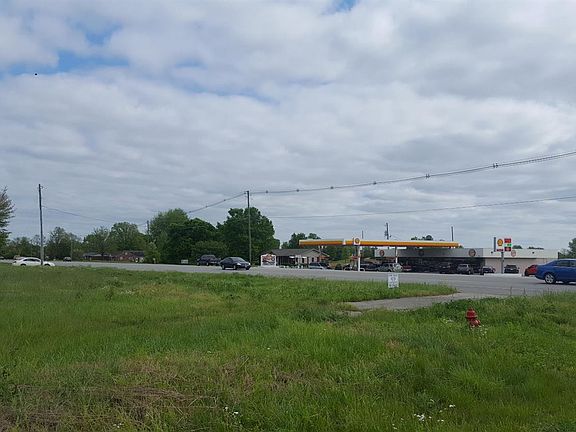 5th image of 1 New Shepherdsville Rd #A