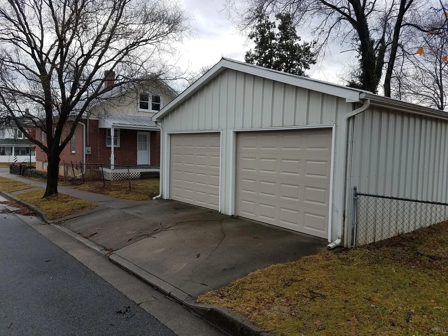 2 bed, 1016 sqft, $1,400 — Photo 2