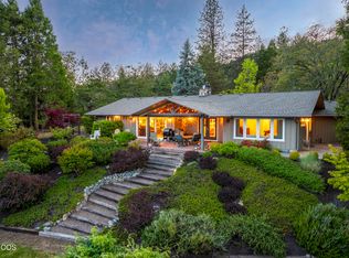 2564 Old Military Rd, Central Point, OR 97502