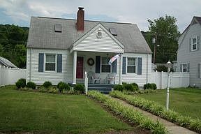 5th image of 3208 Virginia Ave SE